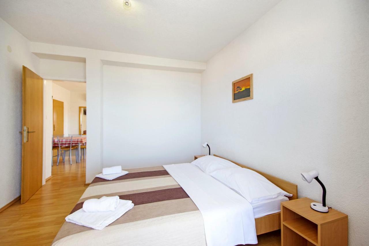 Apartments Solis Макарска Екстериор снимка